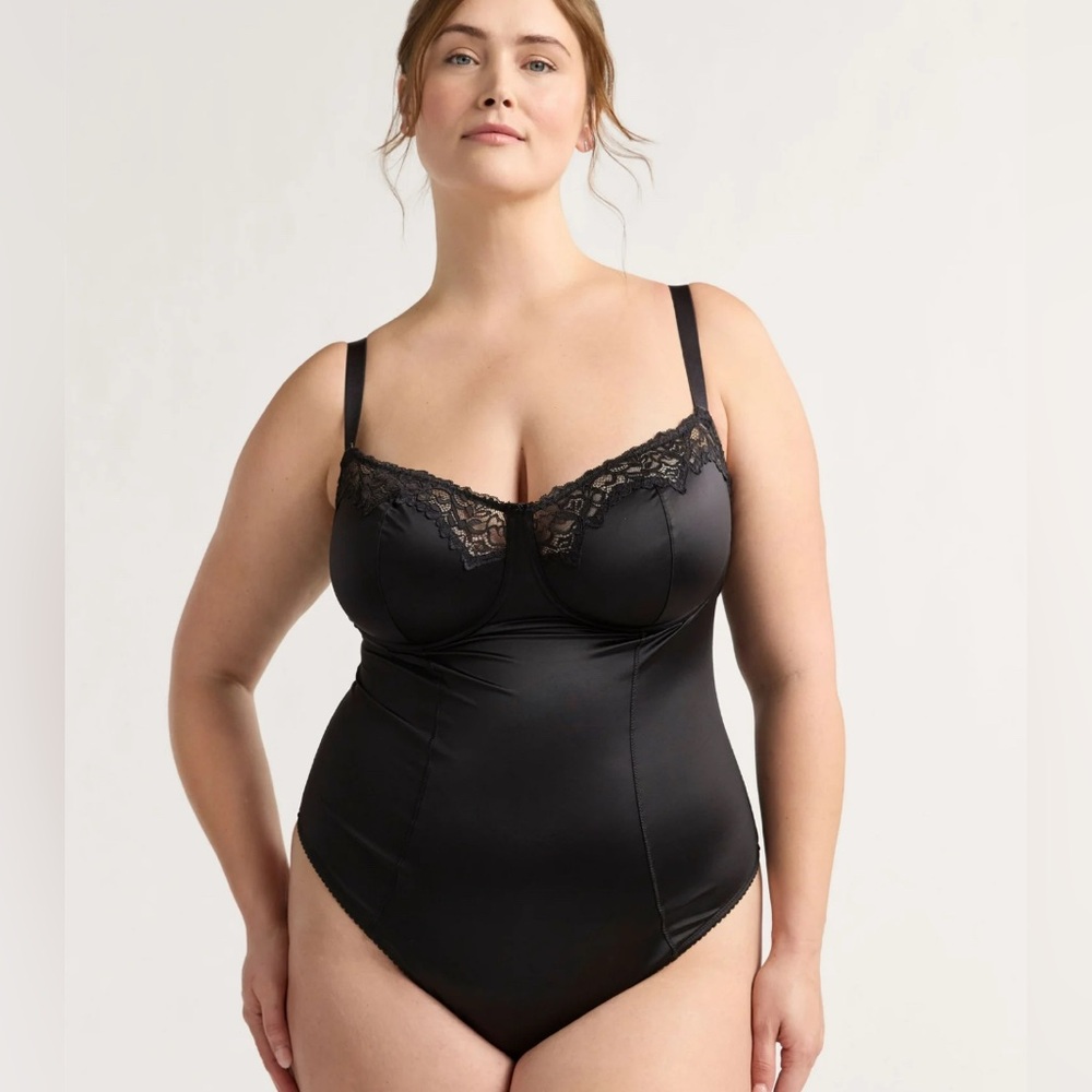 Plus Size Shaping  Black Lace Bodysuit - Picture 2 of 7